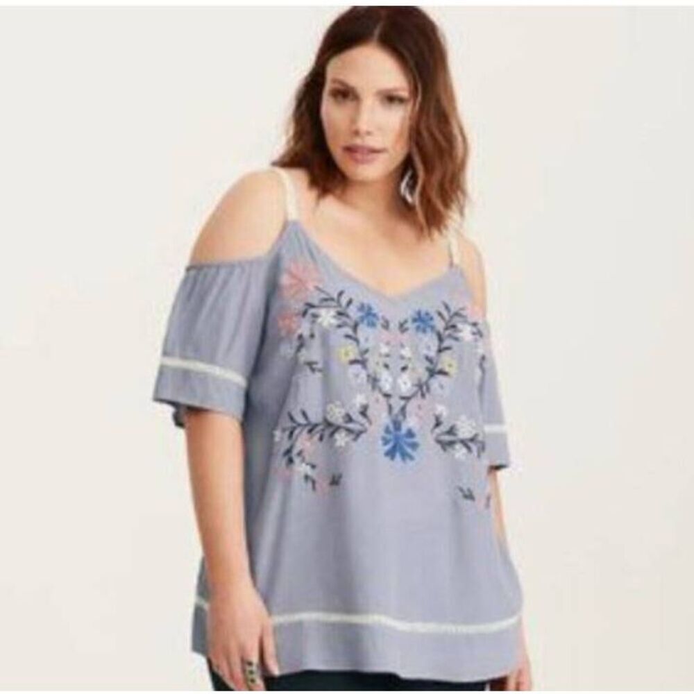 Torrid off shoulder embroidered floral tunic top size 0 or large
